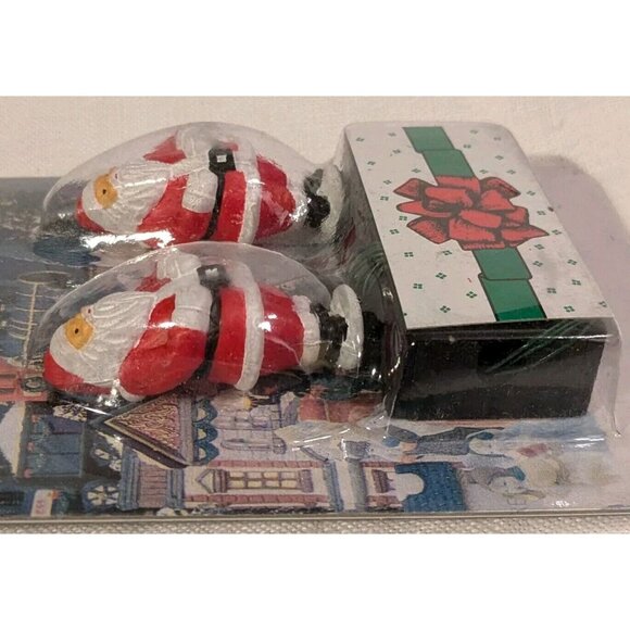 2 Holiday Expressions Christmas Lamp Posts Santa Global Lights Village House Set - Picture 6 of 14